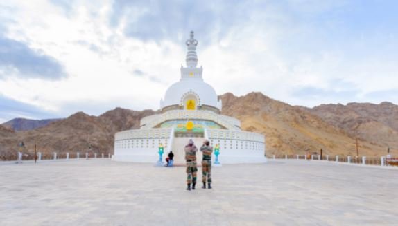 Férias em Ladakh - Shanti Stupa a Leh